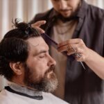 Cortes de cabelo práticos para homens após 40