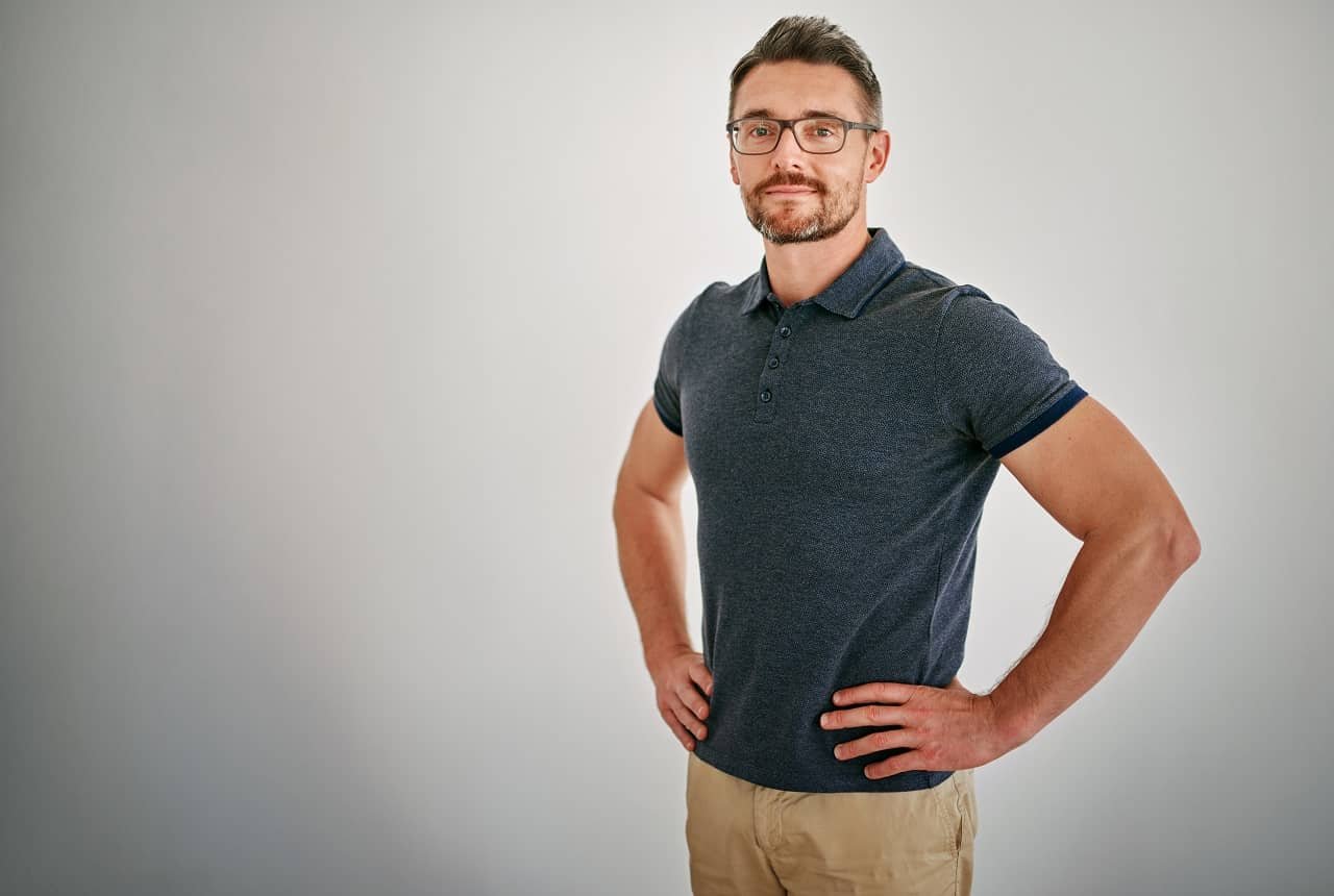 Estilo Masculino Após 40: Roupas Que Valorizam o Corpo